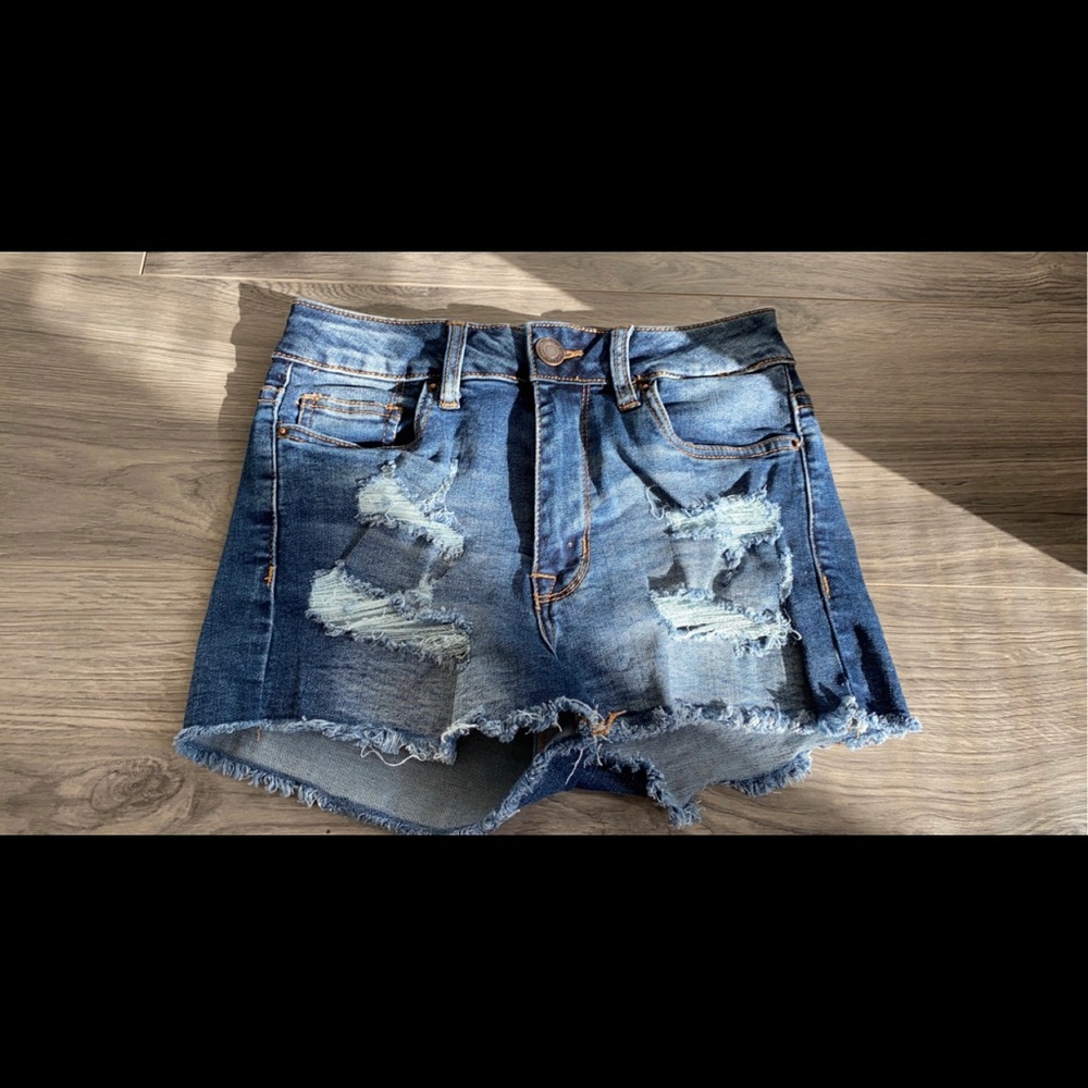 Charlotte Russe short 💛